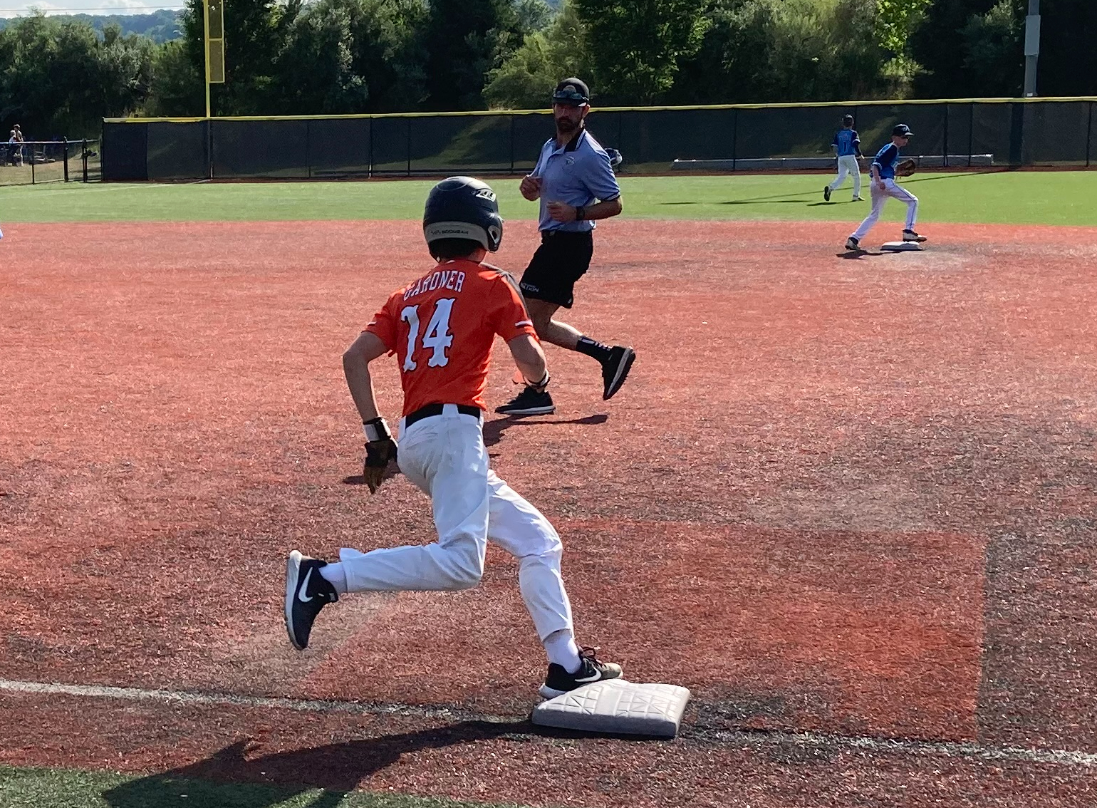 Late homers help Diamond Baseball fend off Jays Diamond Nation